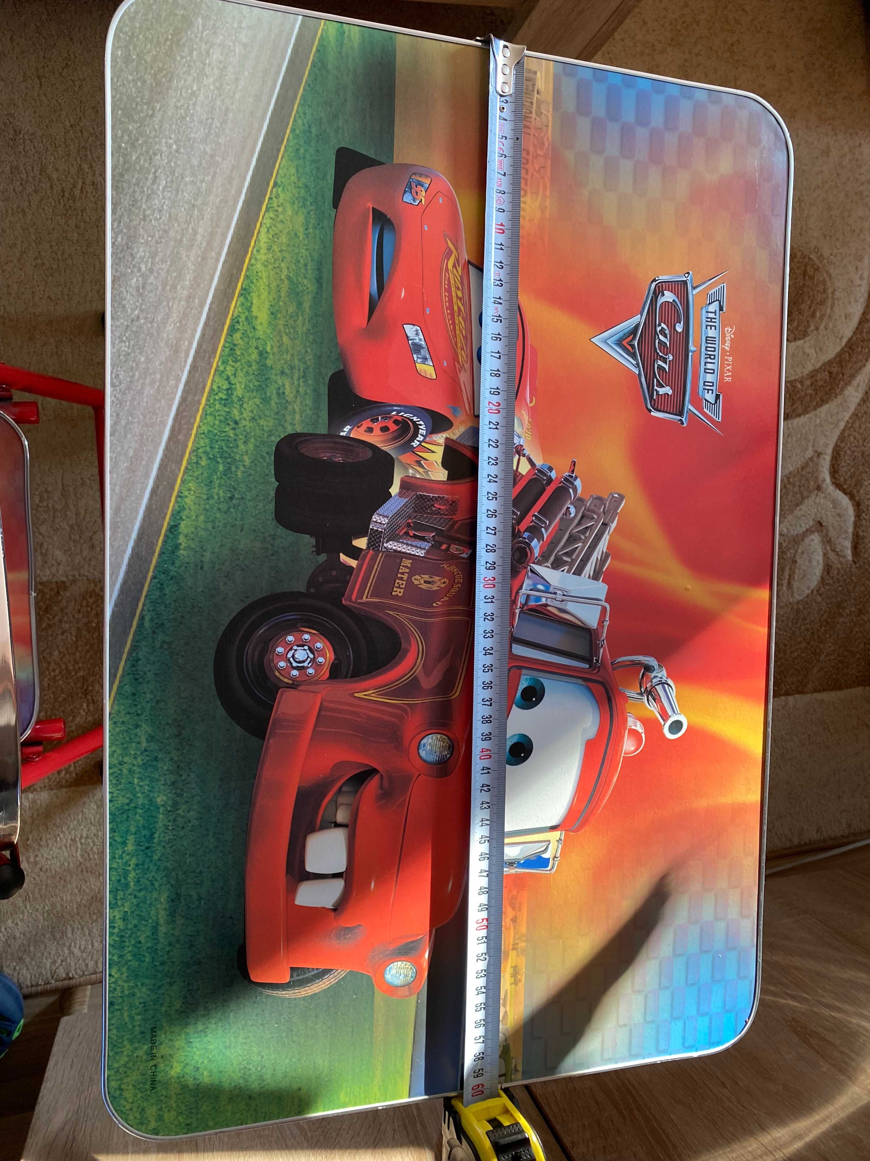 Продавам детска масичка със столче The Cars