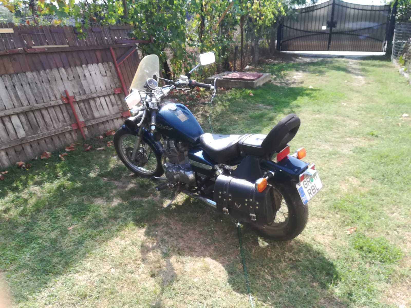 Motocicleta Honda Rebel 250 cmc