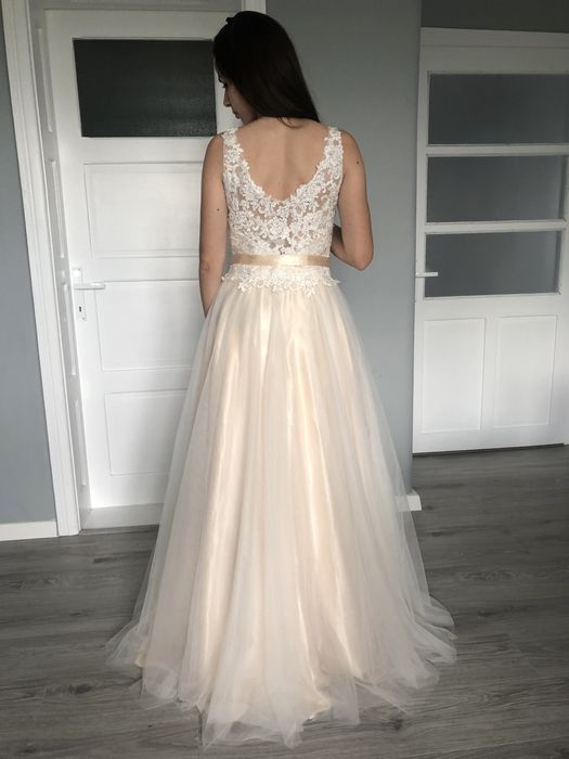 Rochie NOUA de mireasa/ocazie ivory,marime S,cordonul se poate da jos