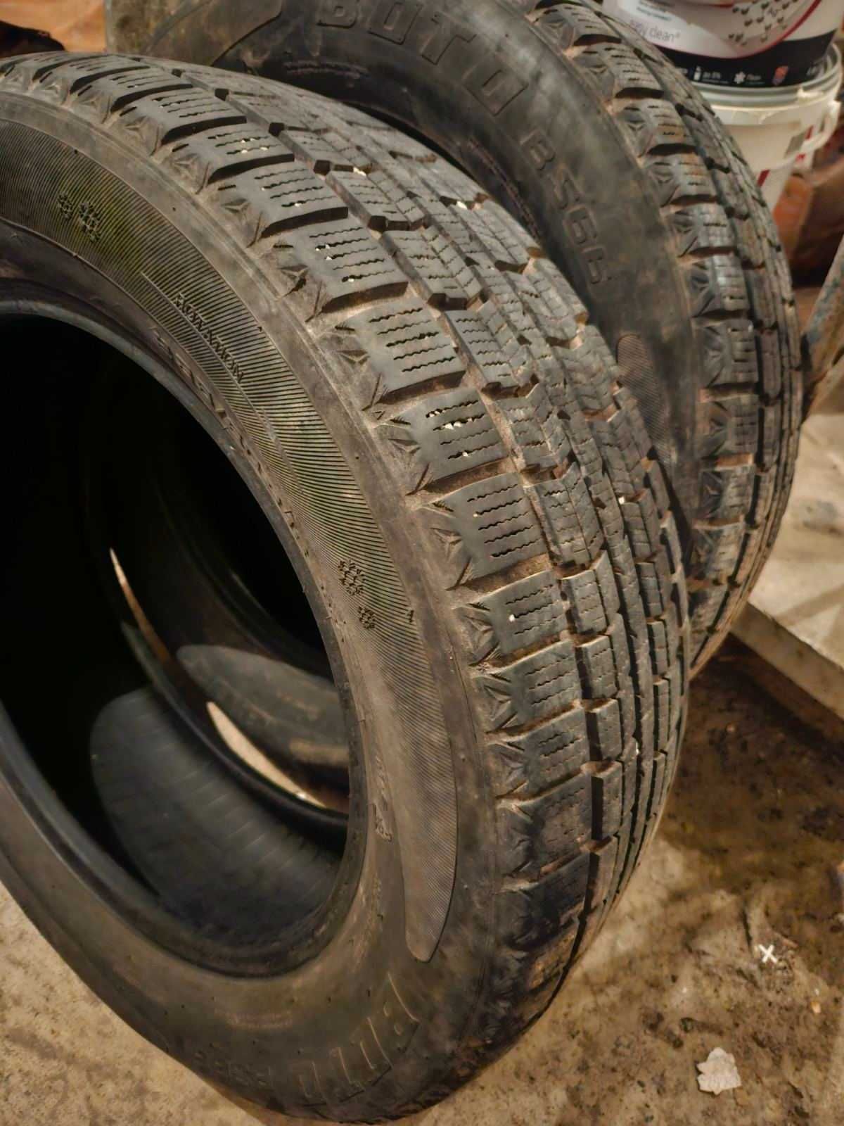 Зимни гуми 235/60  R18