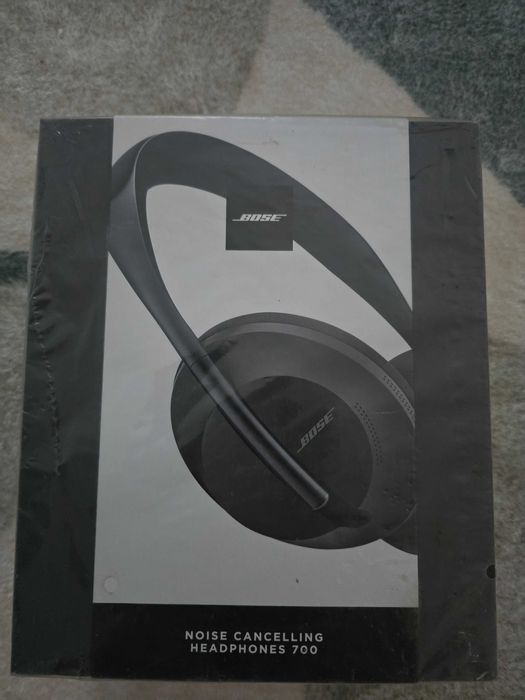 Vand casti bose 700 noise