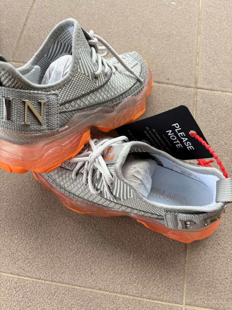 Adidasi dama Phillip Plein originali la jumatate de pret!