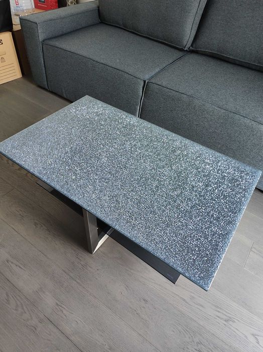 Masuta de cafea din sticla si metal