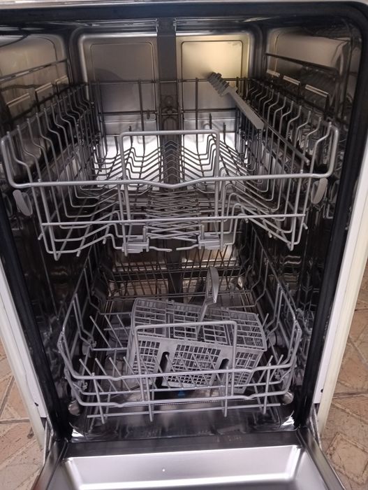 Тясна съдомиялна Сименс Siemens 45см за пълно вграждане 2 год.гаранция