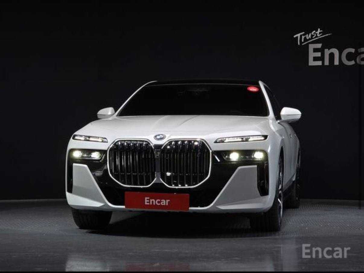 BMW i7 (G70) eDrive M Sport из Южной Кореи