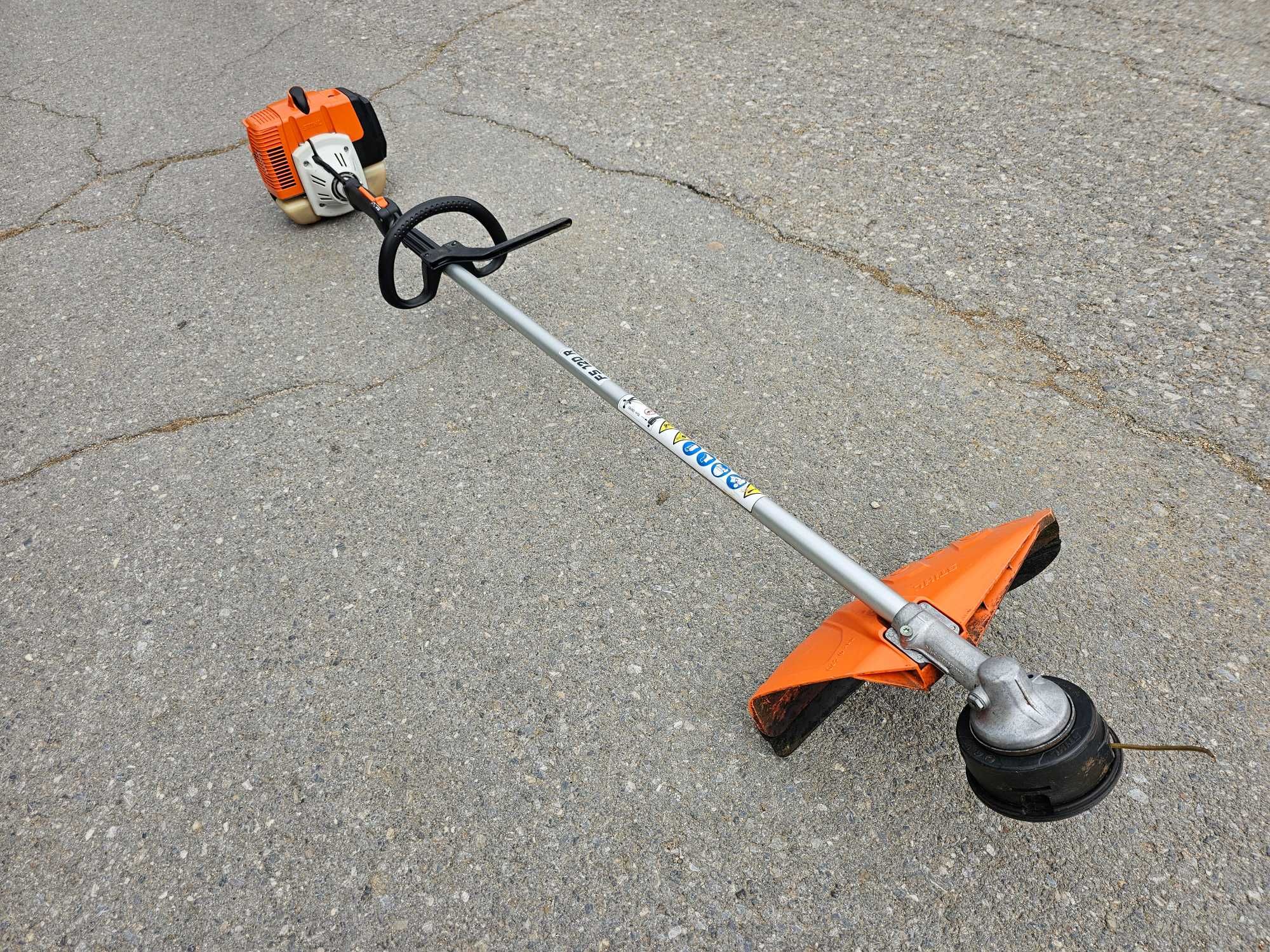 Моторна Коса STIHL FS 120. ПЕРФЕКТНА..