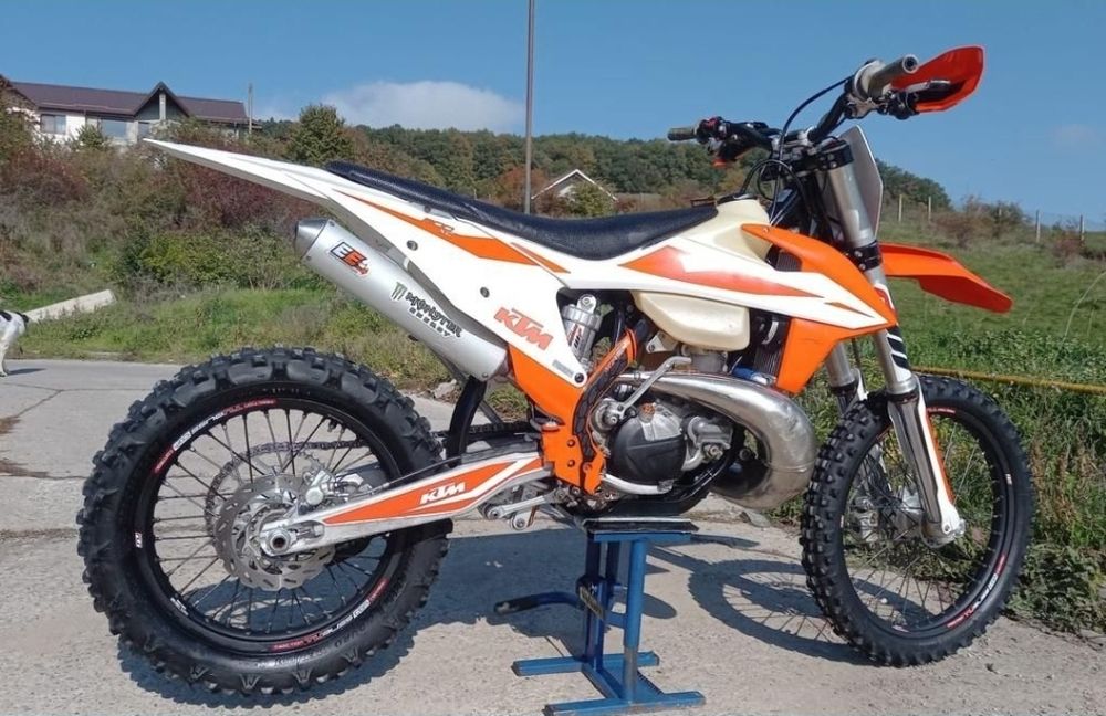 Ktm 300 XC 2t carburație - 260 ore reale