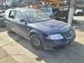 Dezmembrez Vw Passat B5.5 an 2002, motor 1.9 tdi AWX, 130cp, cod cutie FHN, 5 trepte parasolare, spira volan, timonerie, schimbator, bloc lumini, airbag centura de siguranta, grila, fata usa, ceasuri de bord, parasolare, plansa bord, interior, scaun, banc