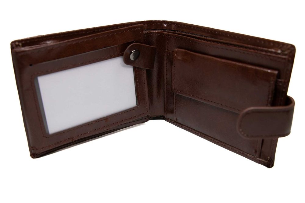 Неизползван мъжки портфейл