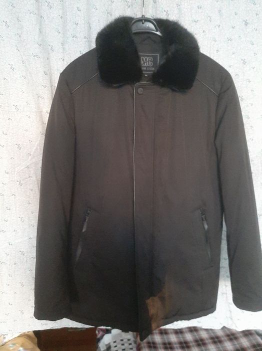 продам мужскую зимнюю куртку .