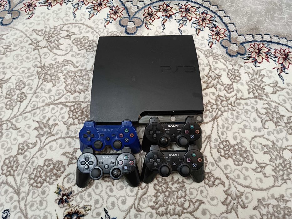 Ps3 slim 500gb 25o'yin 4pult Sony PlayStation 3