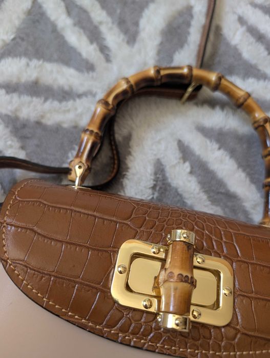Geanta crossbody piele cu maner bambus si aspect piele de crocodil