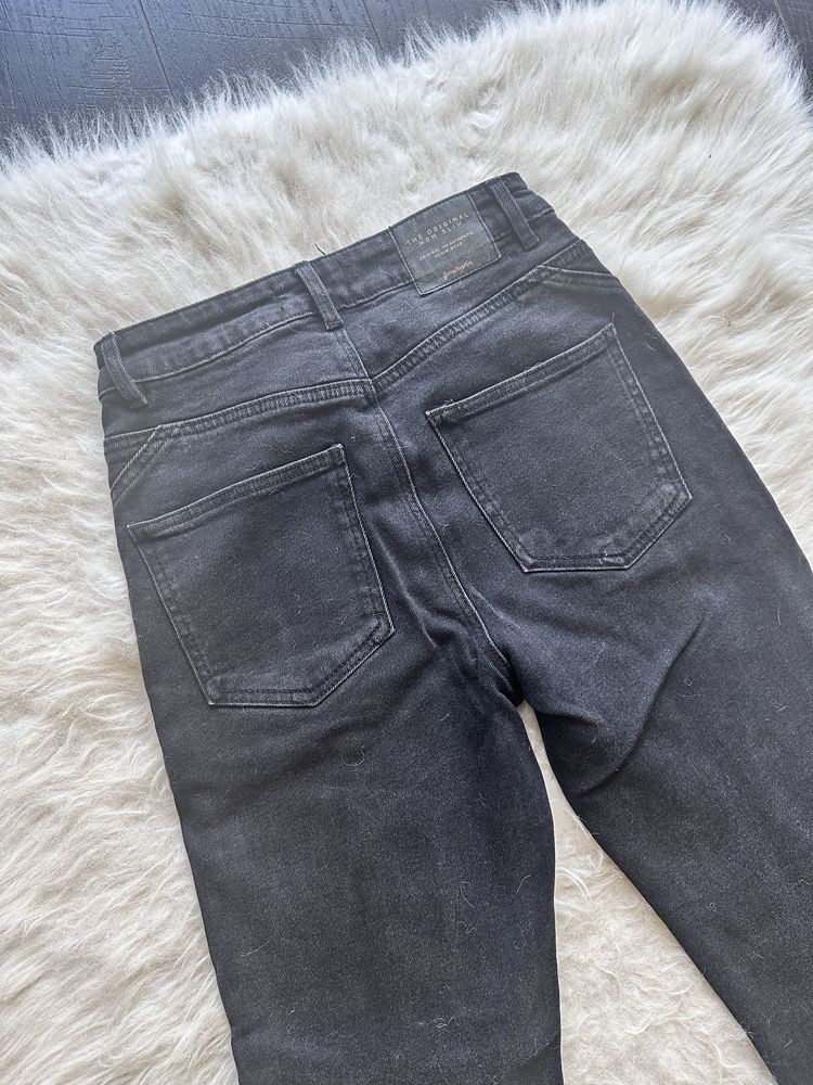 Дамски дънки Mom Stradivarius + елече Tommy Hilfiger
