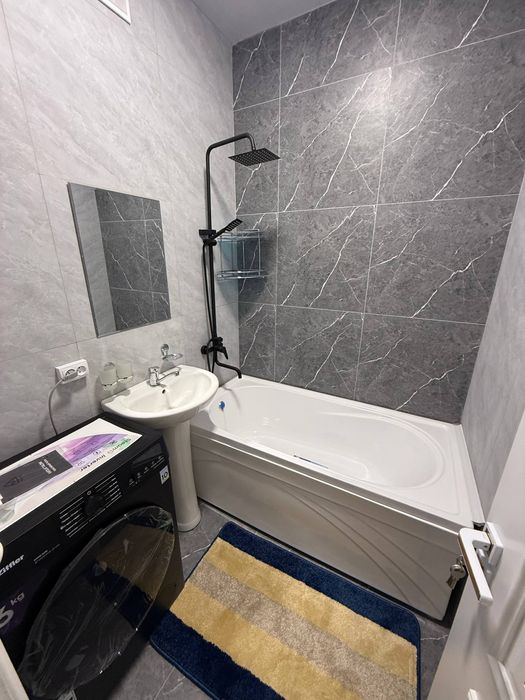 Чиланзар 2 квартал 1"2/4/4  Панельный дом