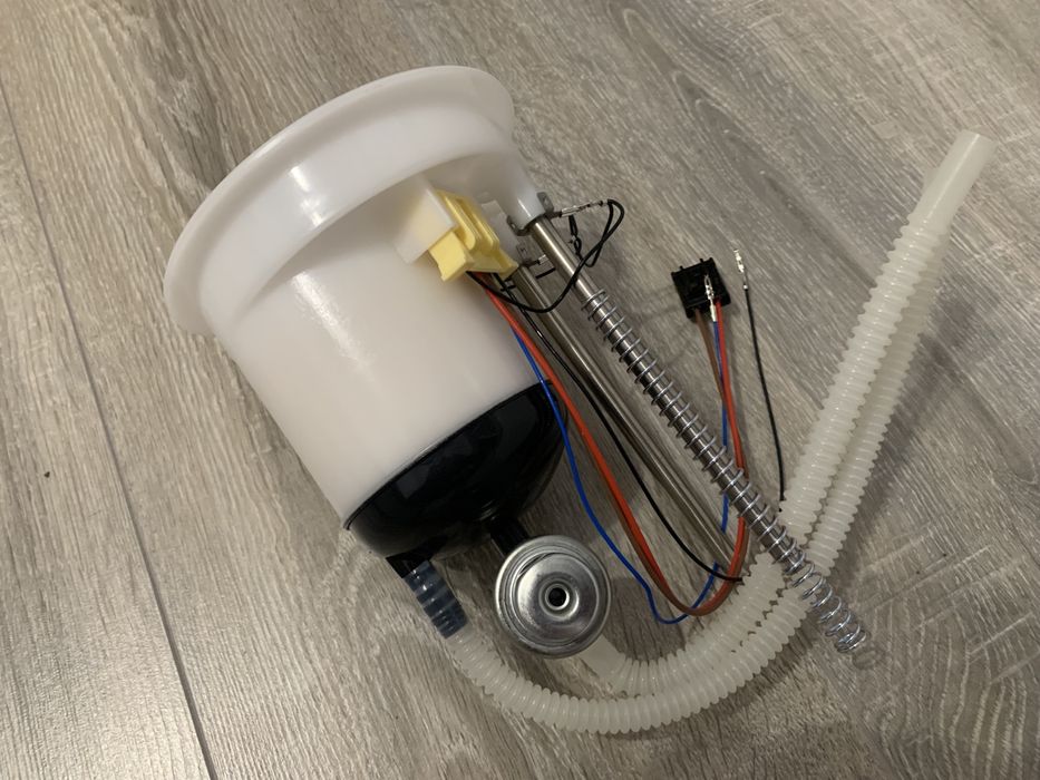 продам на Ford Mondeo 4 07-10 года топливный фильтр KR1199F