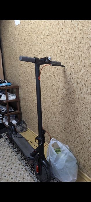 Электросамокат Нужна замена аккумулятора. Xiaomi