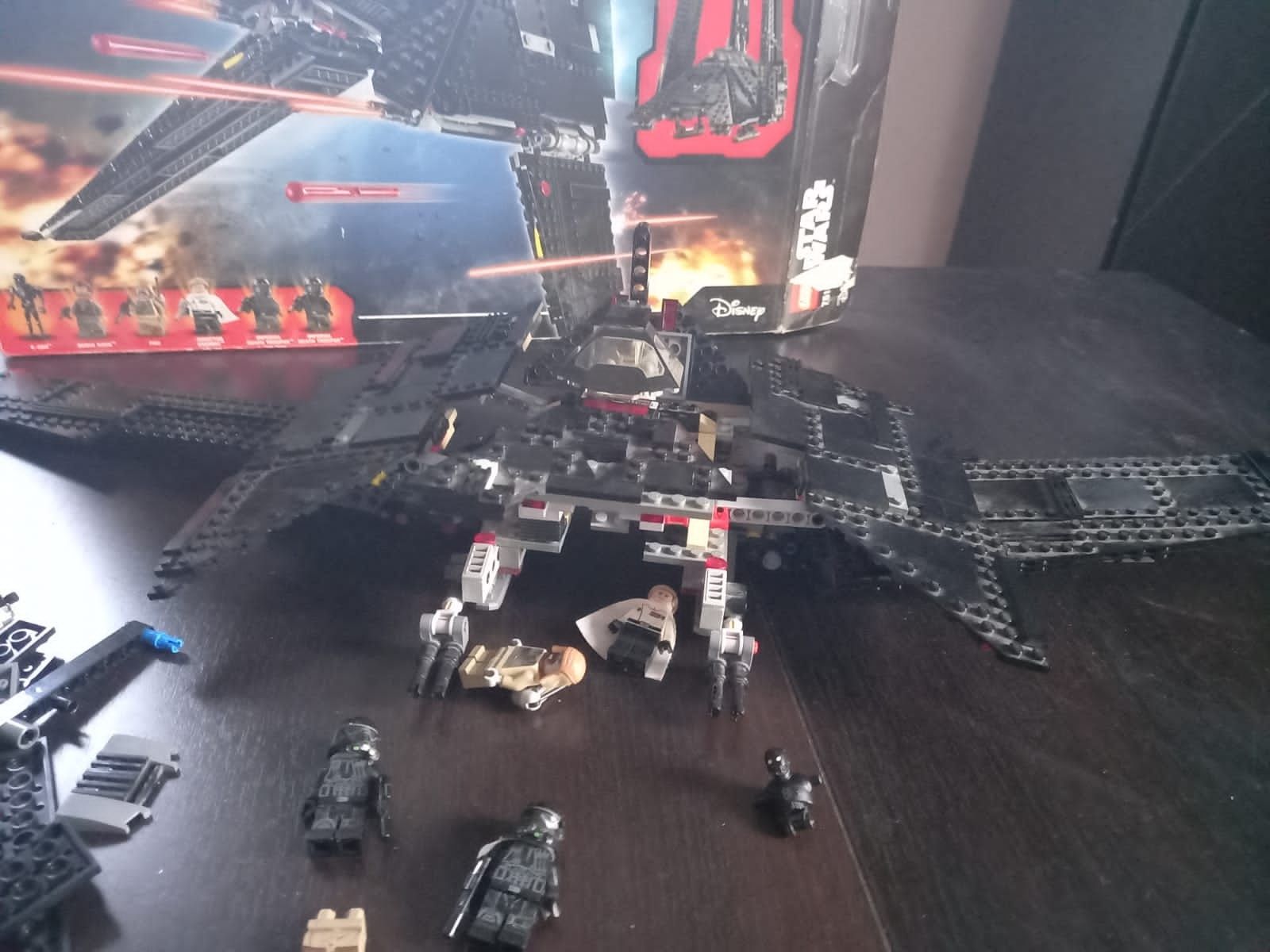 LEGO: Имперский шаттл Кренника Star Wars 75156