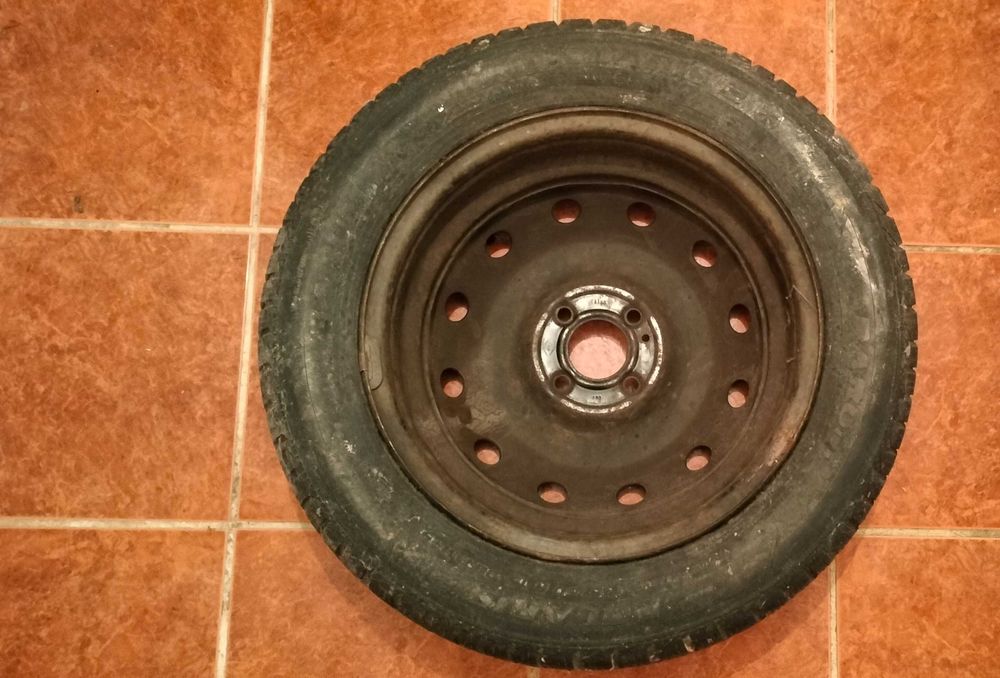 2 Jante tablă + cauciucuri Polaris2 ?+S