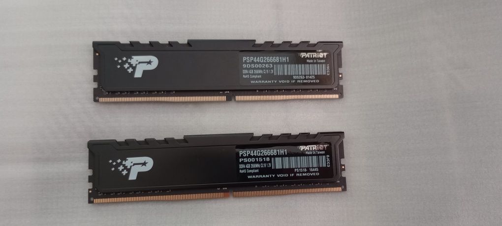 Рам памет Ddr4 - 2x4 GB