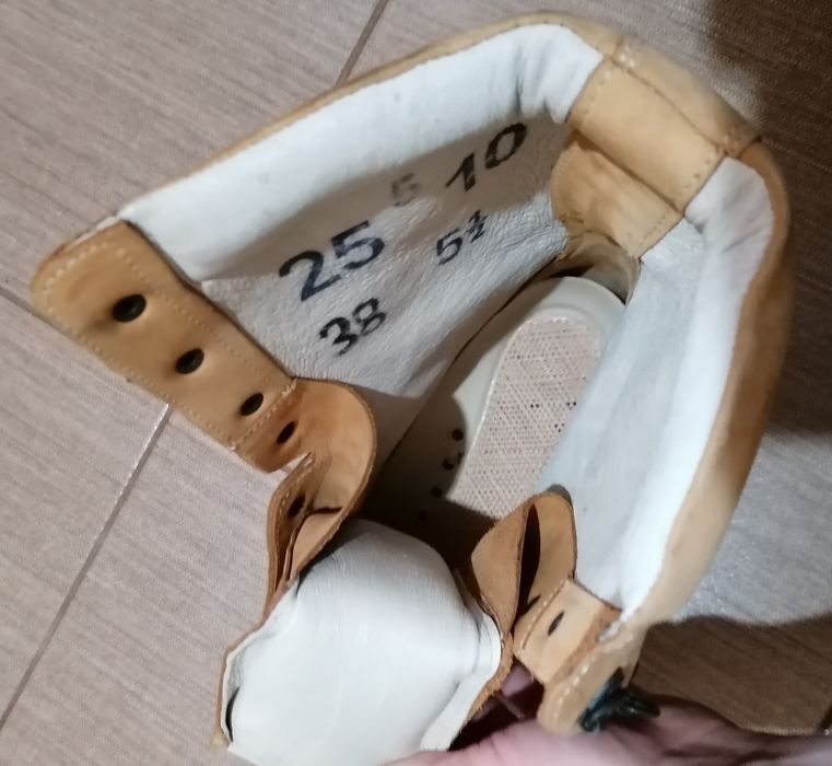 Bocanci noi piele întoarsă 25,5 cm interior