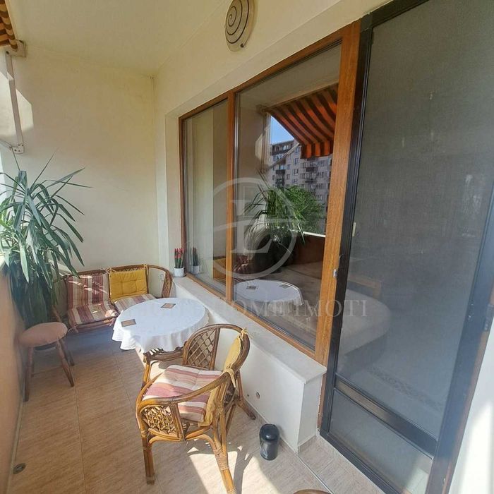 Продава се Тристаен апартамент в Пловдив, Кючук Париж - 87 кв.м за 1943 €/кв.м - Снимка #13