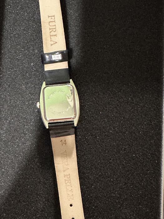 FURLA оригинален часовник