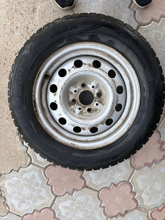 Продам зимние колеса в сборе на 14