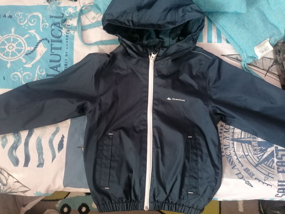 Връхни дрешки за момче и момиче