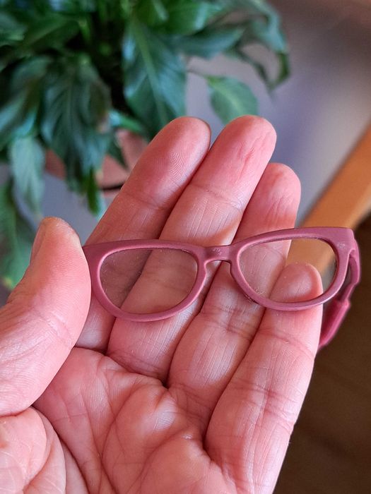 Реалистична кукла Miniland бебе момче с очила