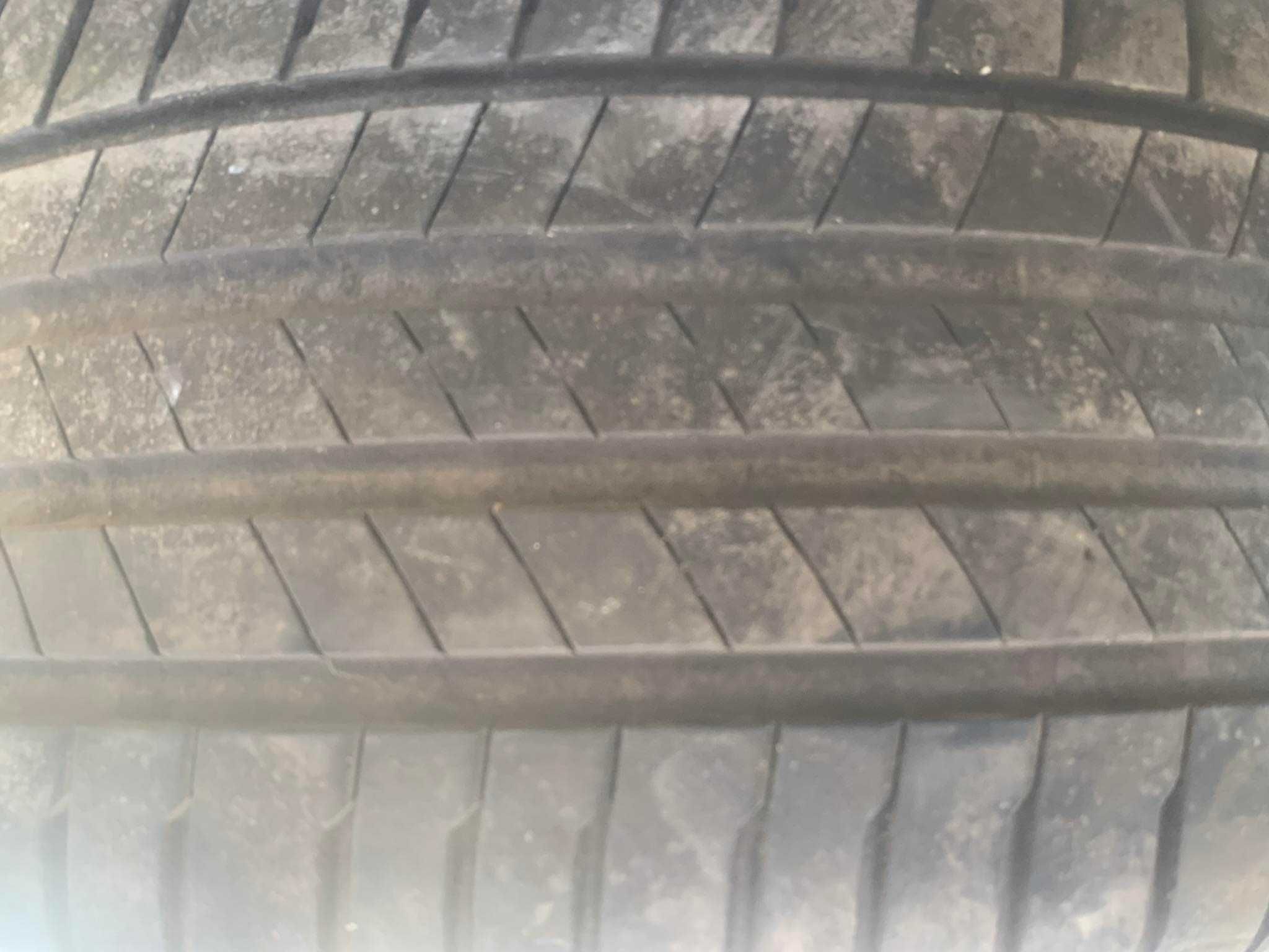 225 45 18 Bridgestone две броя летни