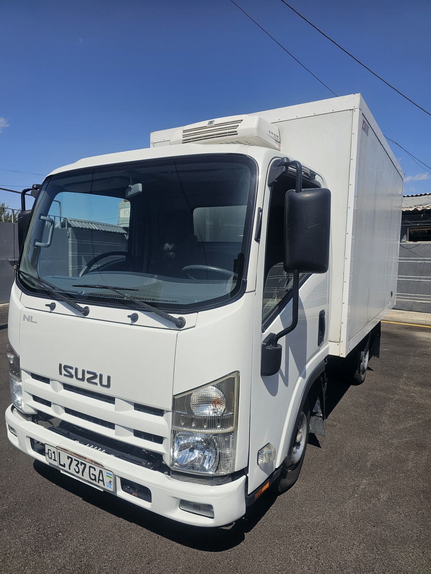 ISUZU NLR 85A ref 2010 йил холодильник. Исузу рефрижиратор 3,5 тонна