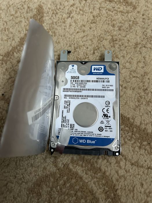 Продам диск 500 гб новый