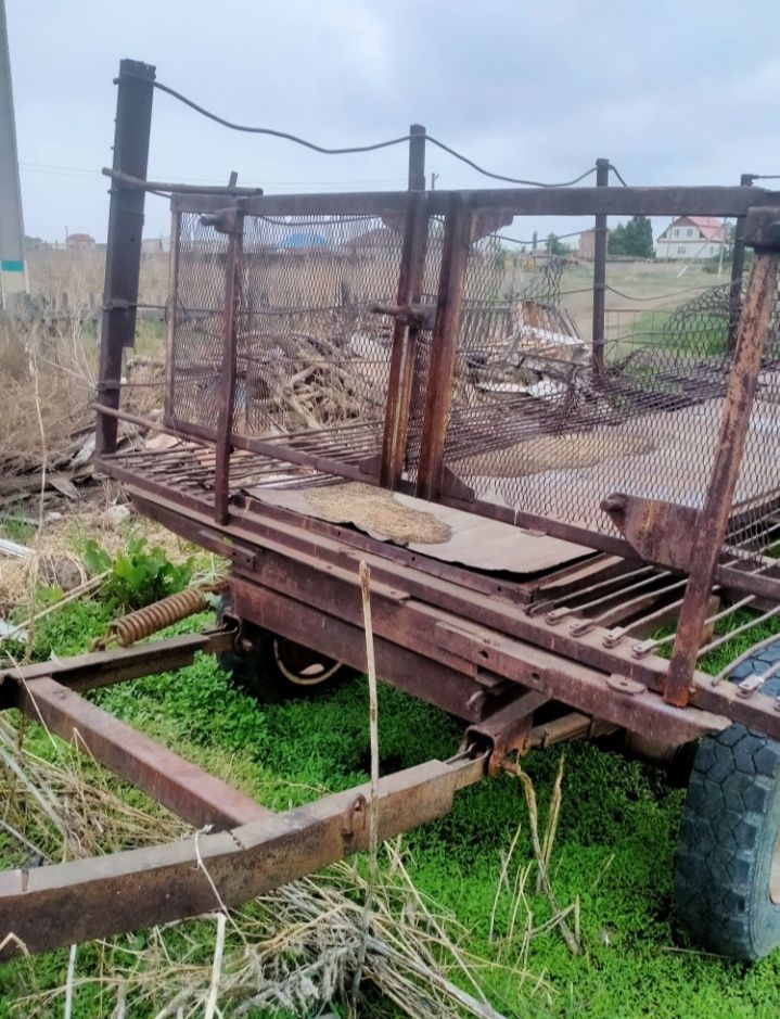 Прицеп сеновозный