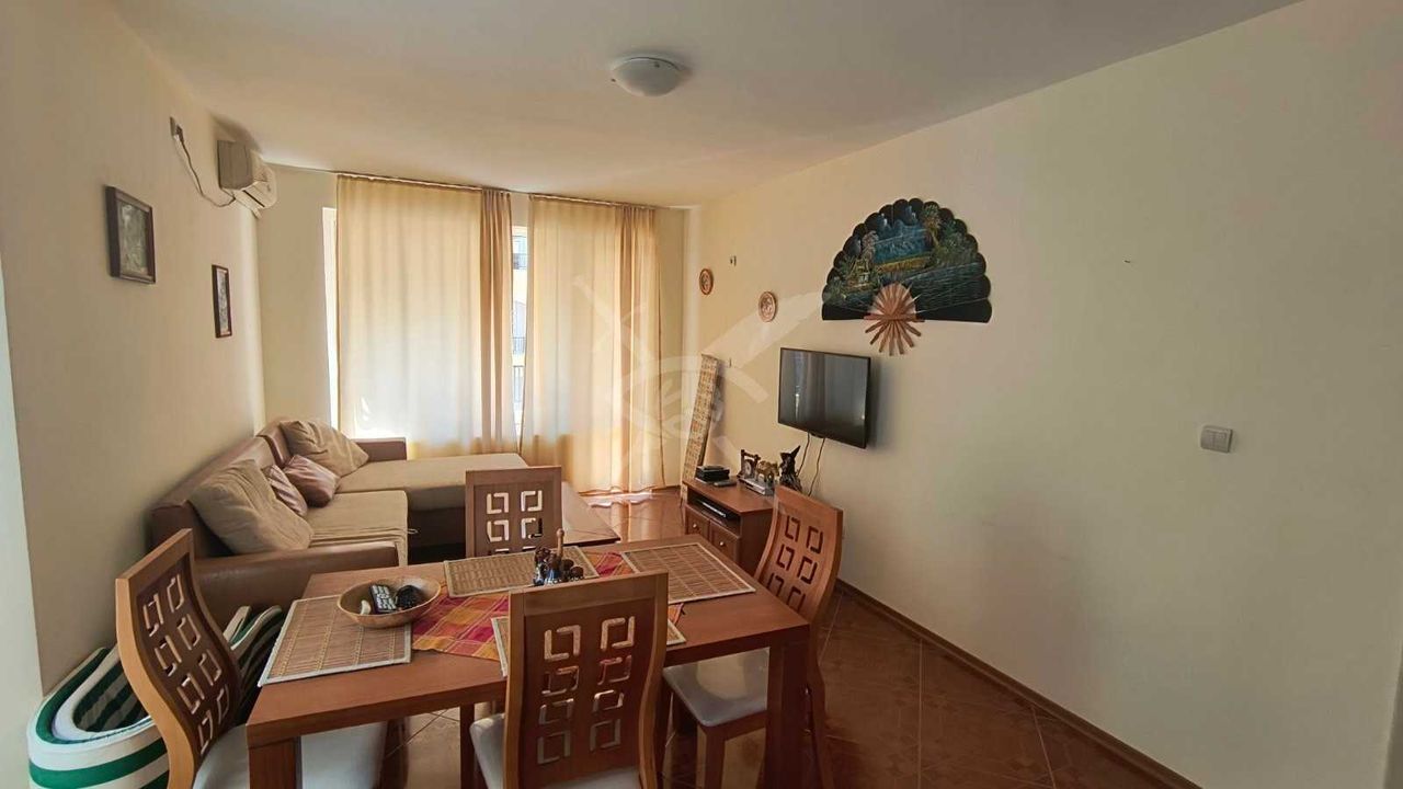 Продава се Двустаен апартамент в к.к. Слънчев бряг - 64 кв.м за 985 €/кв.м - Снимка #2