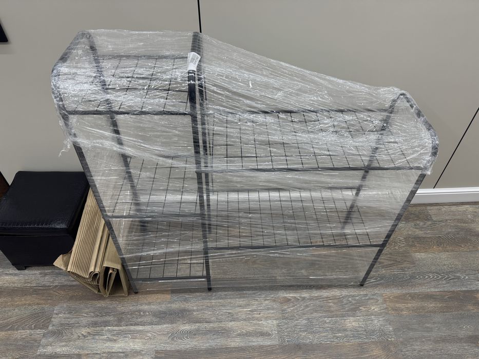 Металлический стеллаж продам.