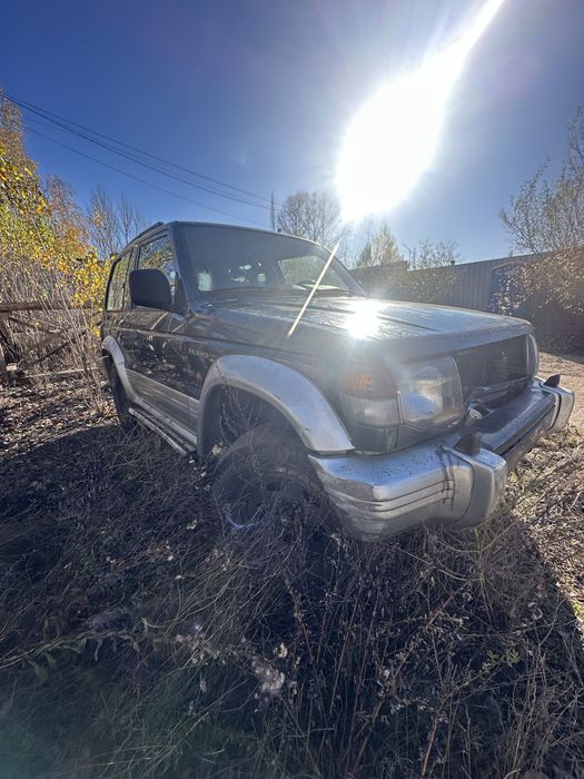 Паджеро 2.5 на части