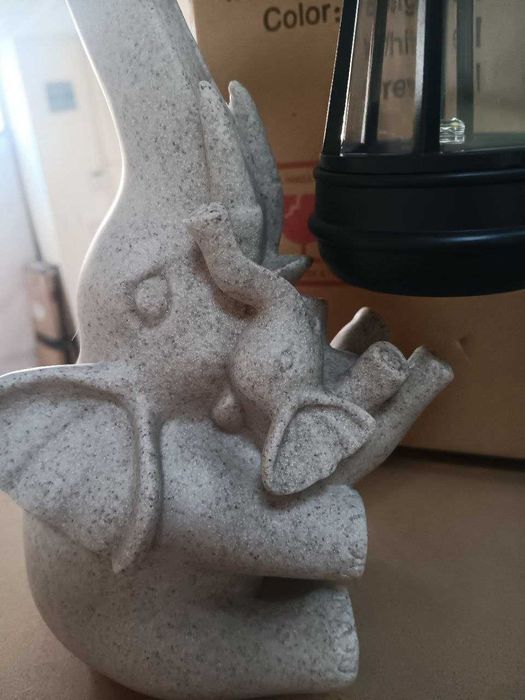 Декоративна статуя Слон със соларно фенерче, градинска фигурка