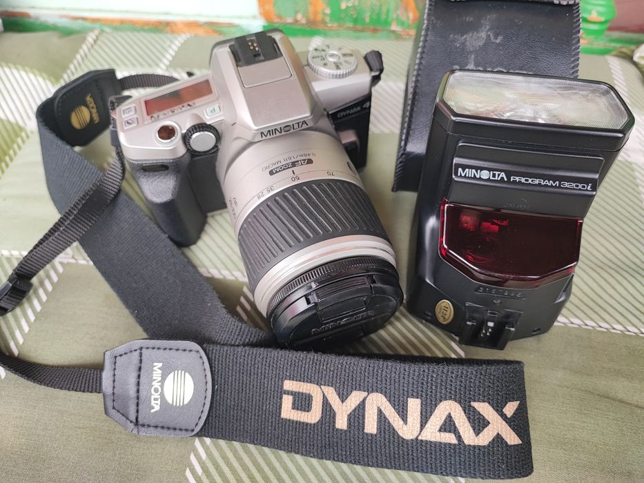 Aparat foto MINOLTA Dynax 4 - stare nouă!