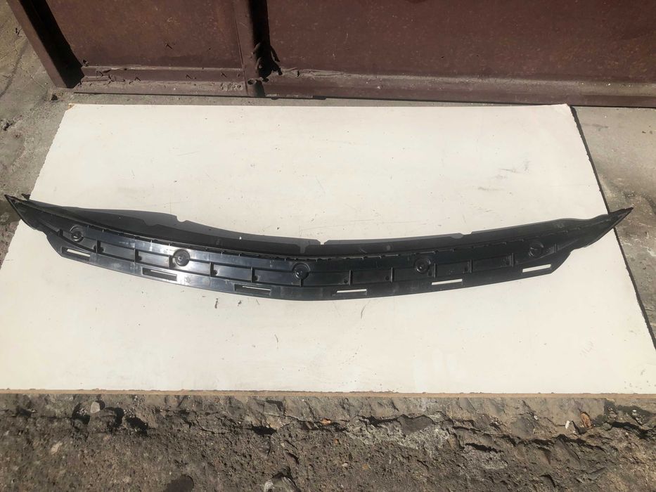 Лайсна над предна броня от Opel insignia b sport tourer z18 2018г
