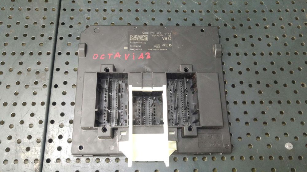 Modul calculator confort bcm skoda octavia 3 5e3 nl3 nr3 5q0937084cl 5wk50913g a2c5339428804