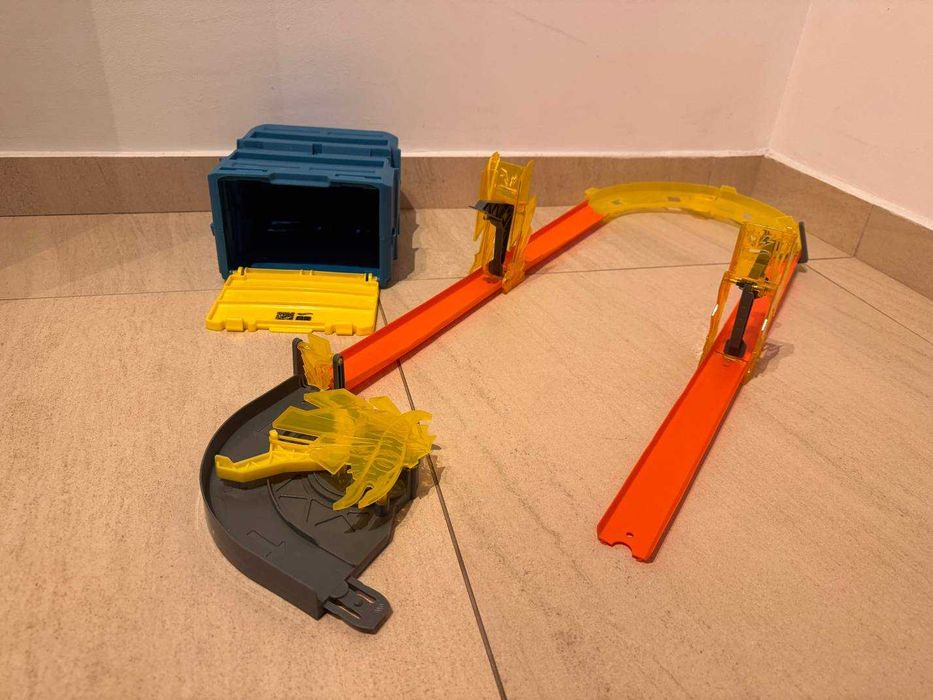 Писти Hot Wheels