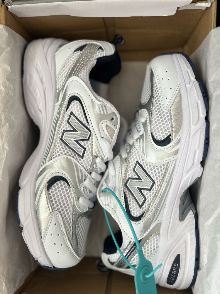 Обувки new balance 530