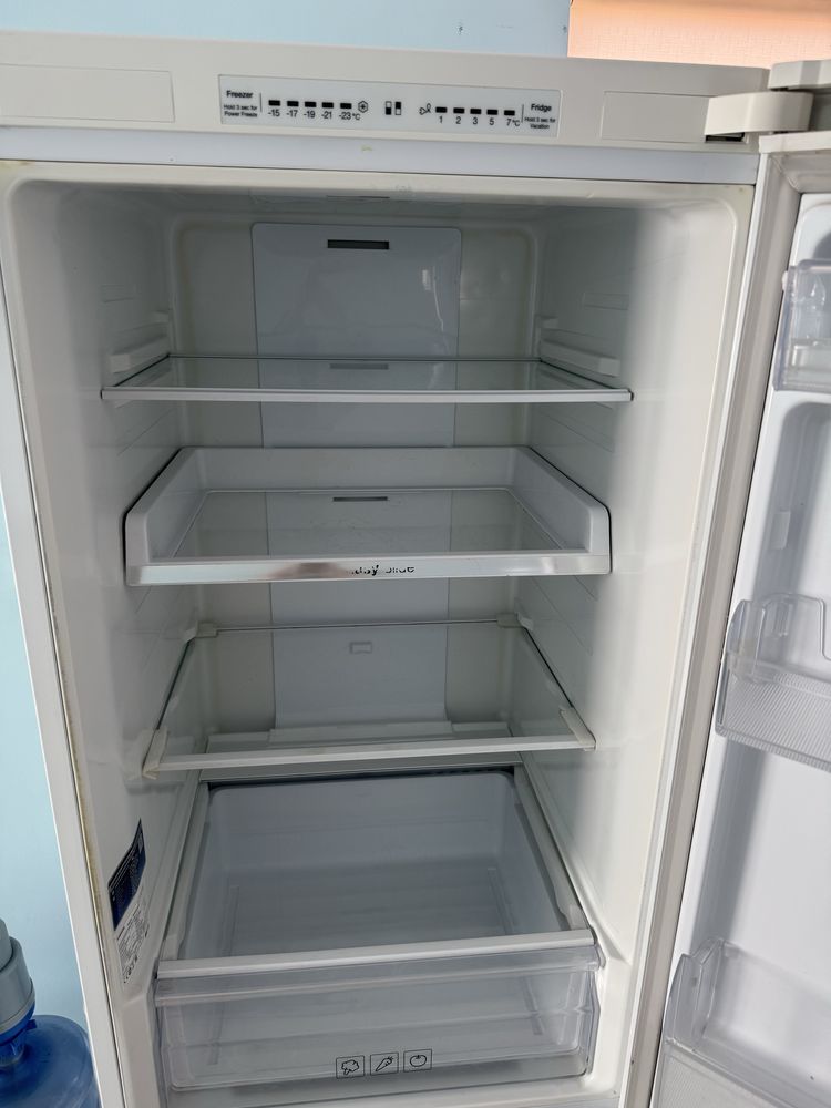 Срочно продам холодильник в идеальном состоянии