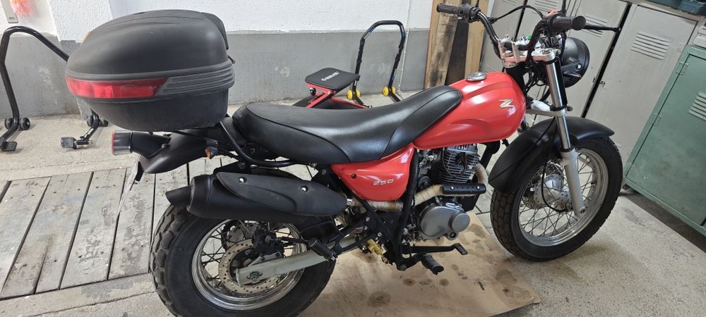 Мотоциклет Sky Team 17