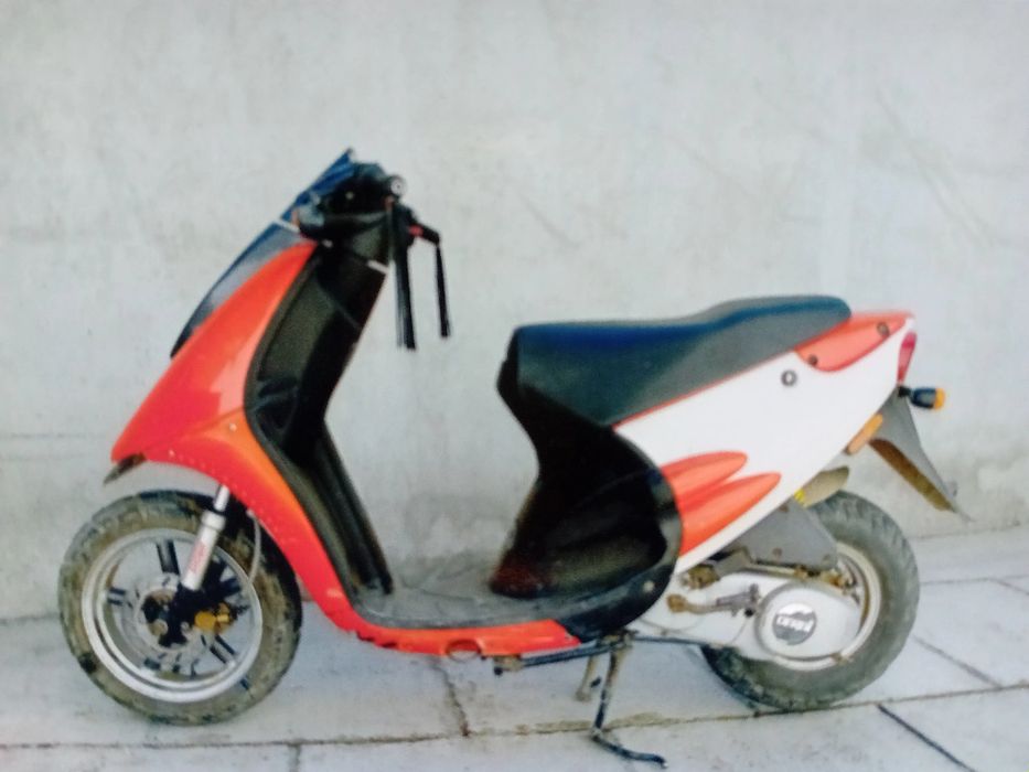 Scuter Hunter an 2001