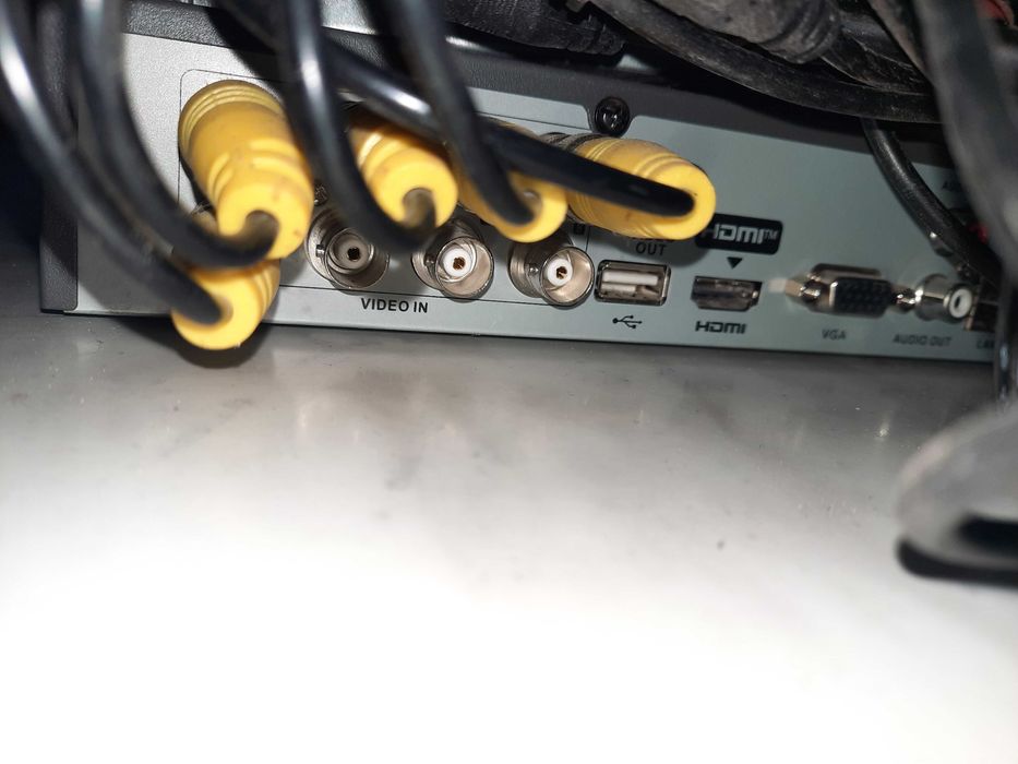 Sistem supraveghere 8 camere