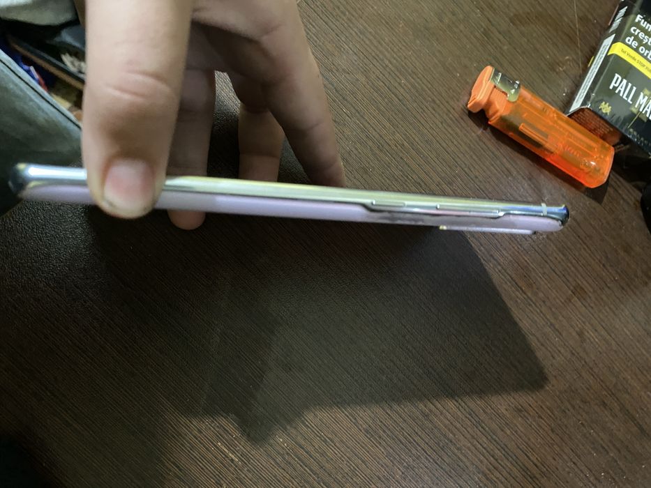 Vand Samsung S20 fe ,placa de baza stricata