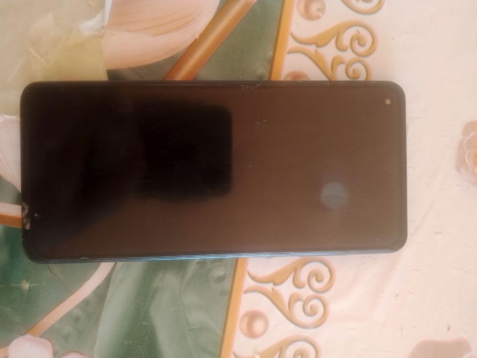 Samsung A21 s sotiladi ideyal holatda qolgan malumotni telda gaplasham