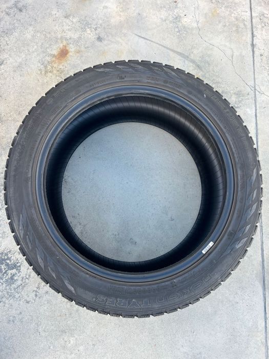 Anvelopa Iarna Nokian Tyres 245/45/18