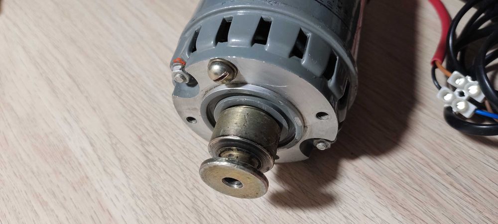 Мощен малък стар ел. мотор "MEZ" 220V 50W - 20 лв